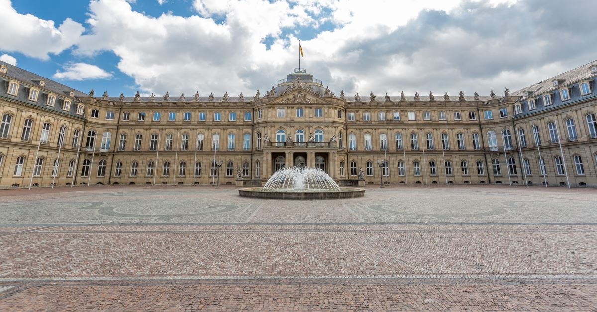 Transports (bus, train, vols) pour aller de Amsterdam vers Stuttgart