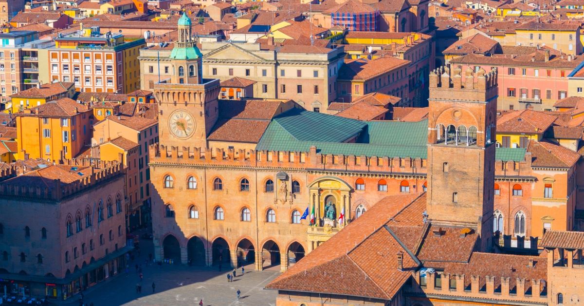 Transports (bus, train, vols) pour aller de Turin vers Bologne
