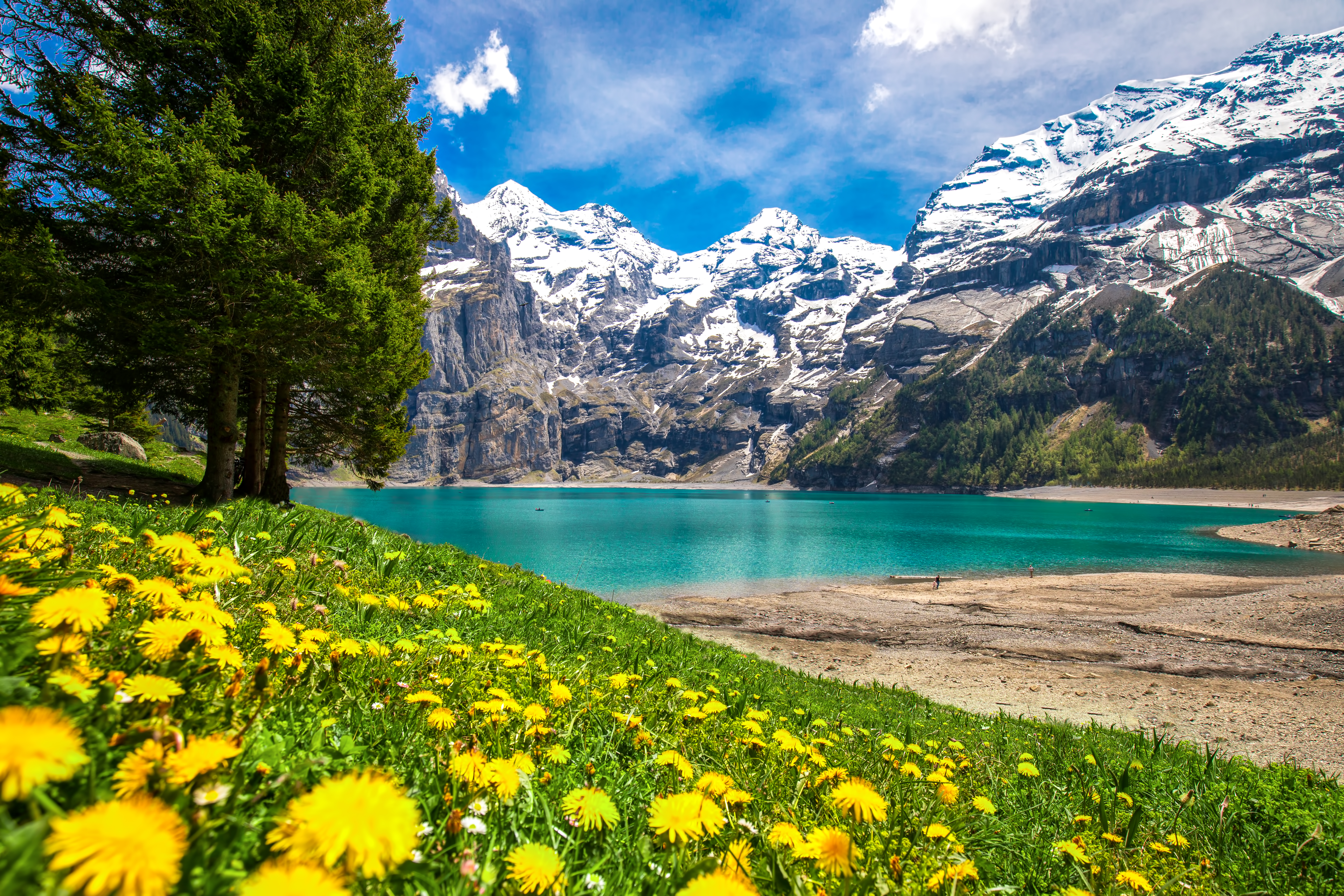 Paesaggio lago montagna Svizzera