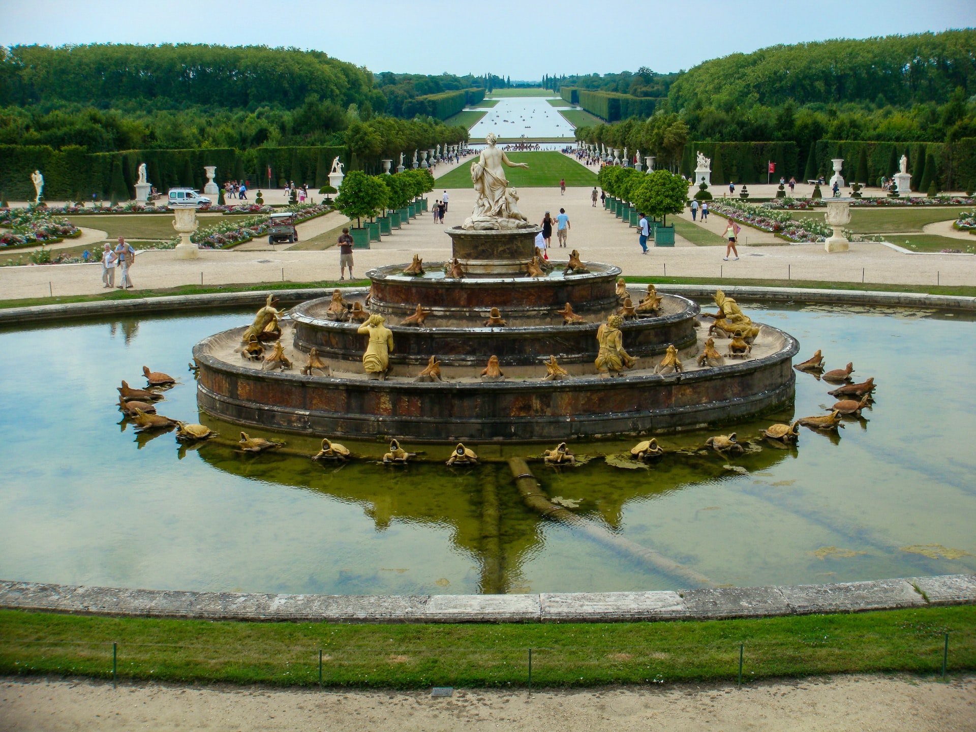 Le grand musée de la voiture miniature • Château de La Vigne