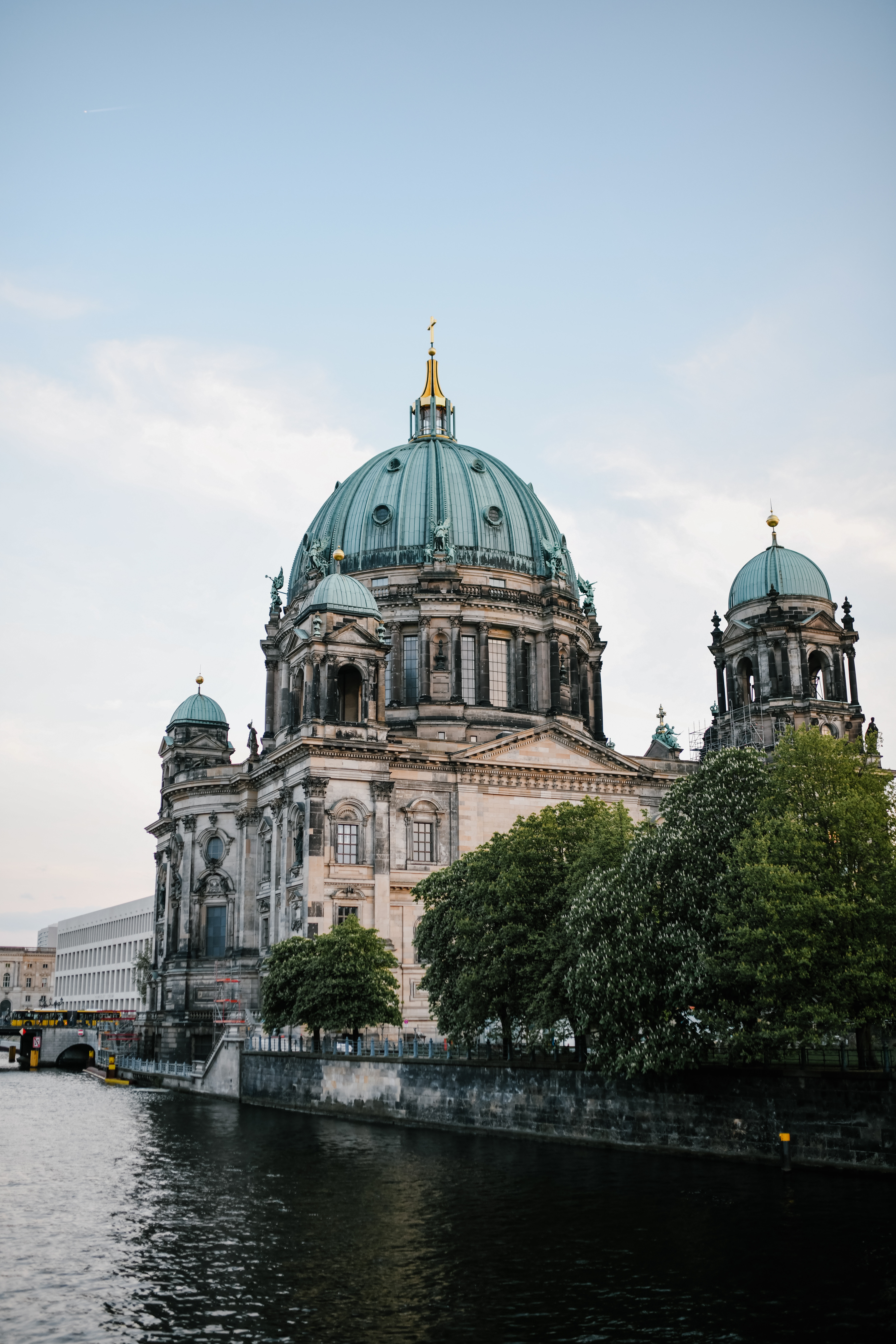 Blick auf den Berliner Dom auf der Museumsinsel