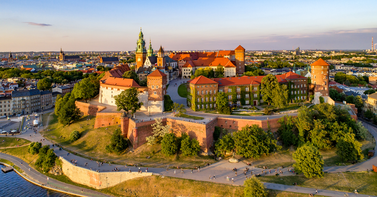 Krakow: Skyline of the Wawel Cathedral.