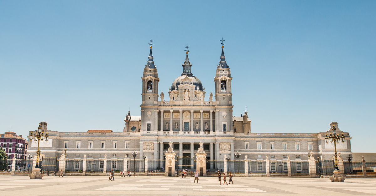 Madrid: Cathedral of the La Almudena.