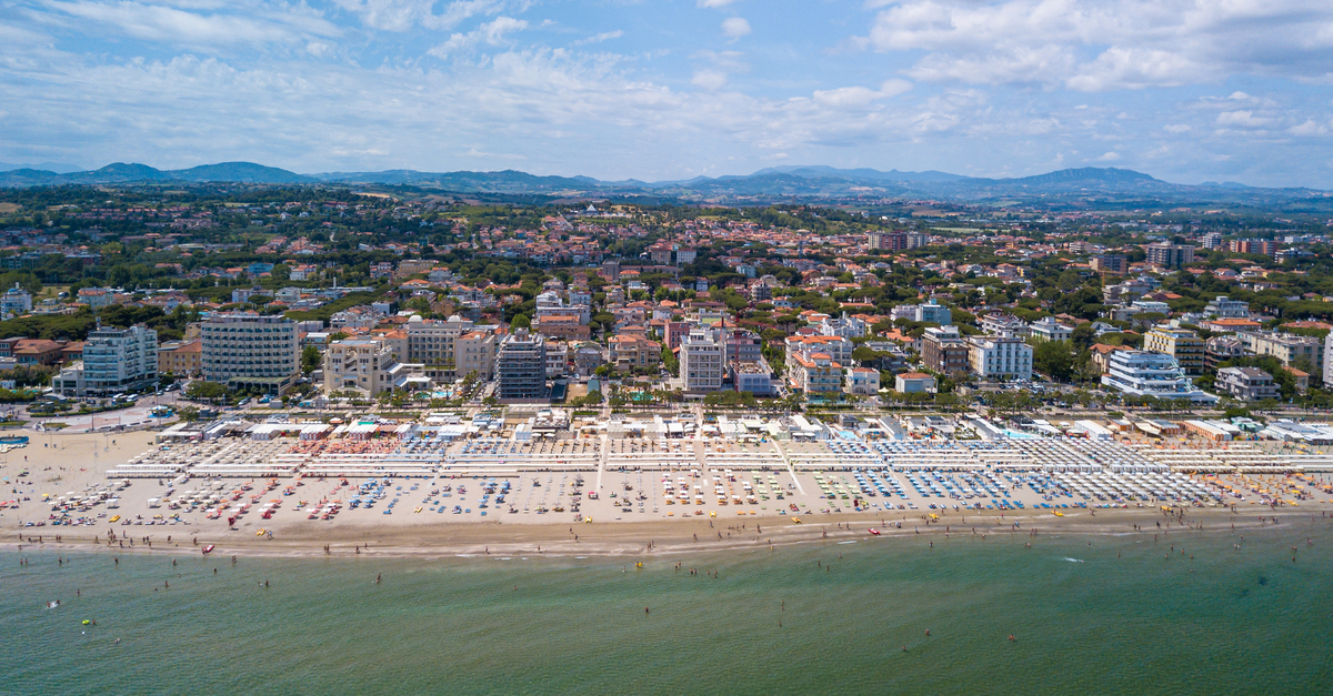 Riccione: Veduta aerea delle spiagge di Riccione.