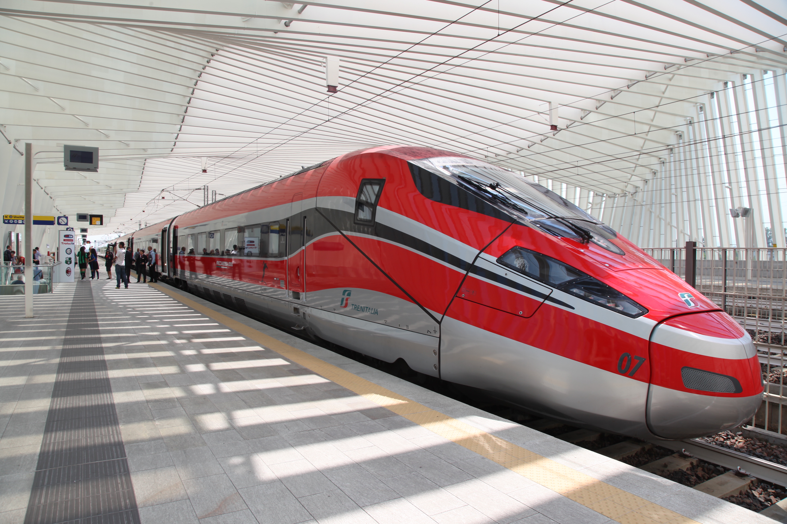 trenitalia frecciarossa reggio-emilia station