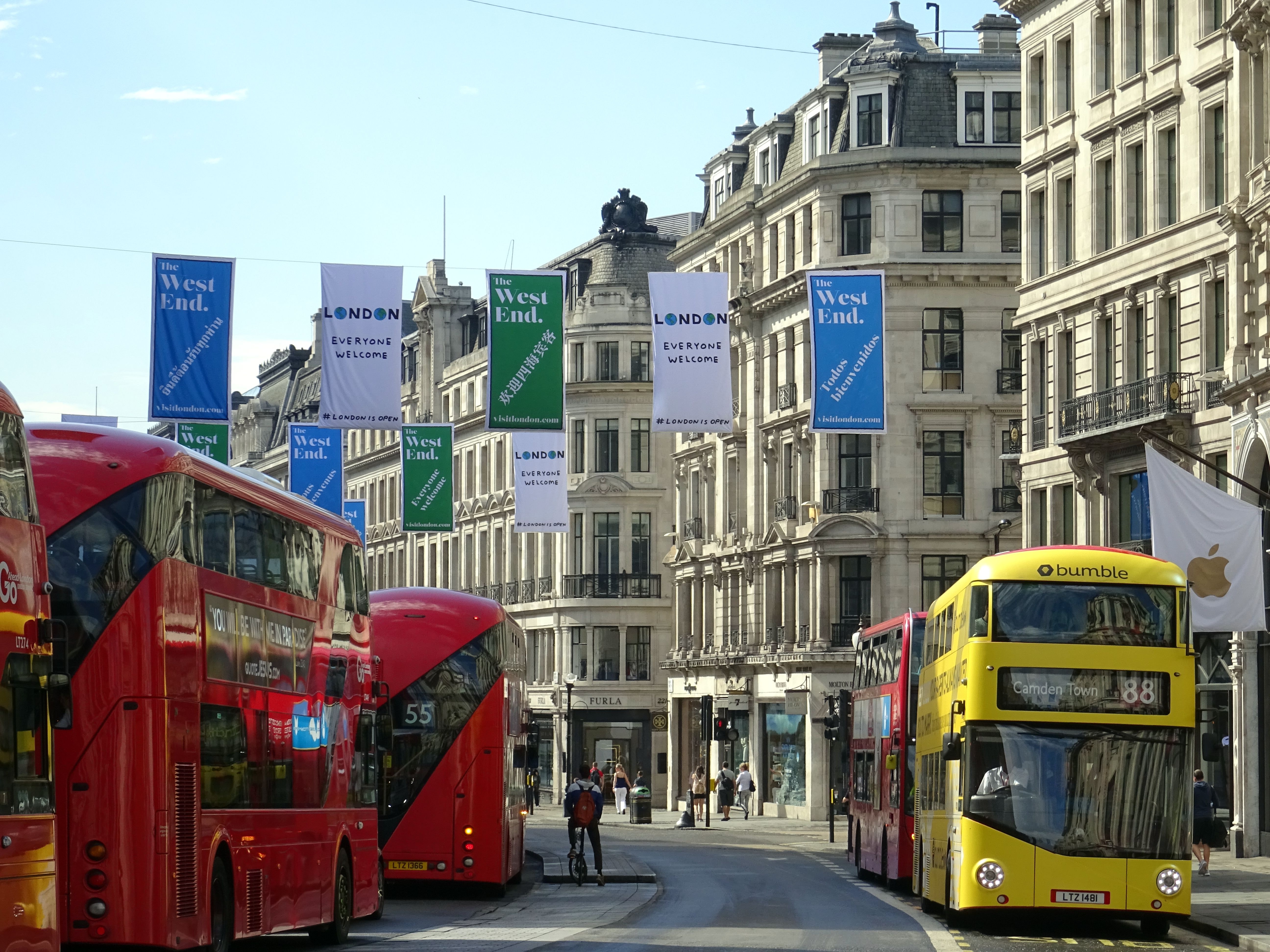 Лондон дата. The West end of London. Вест энд. Лондон фото. Вест энд Лондон фото.