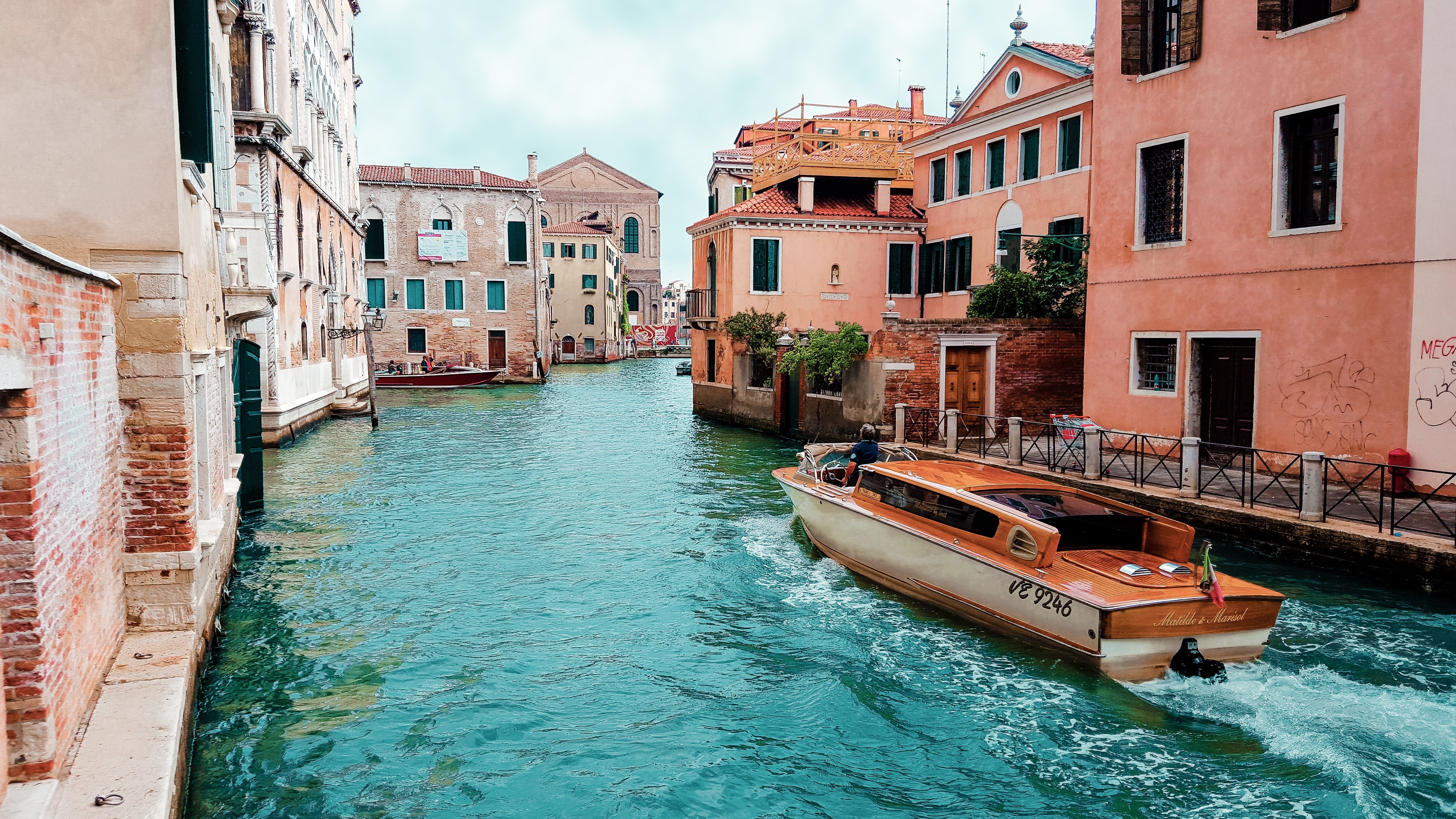 Zuge Wien-Venedig: Venedig, seine charakteristische Architektur und der Kanal