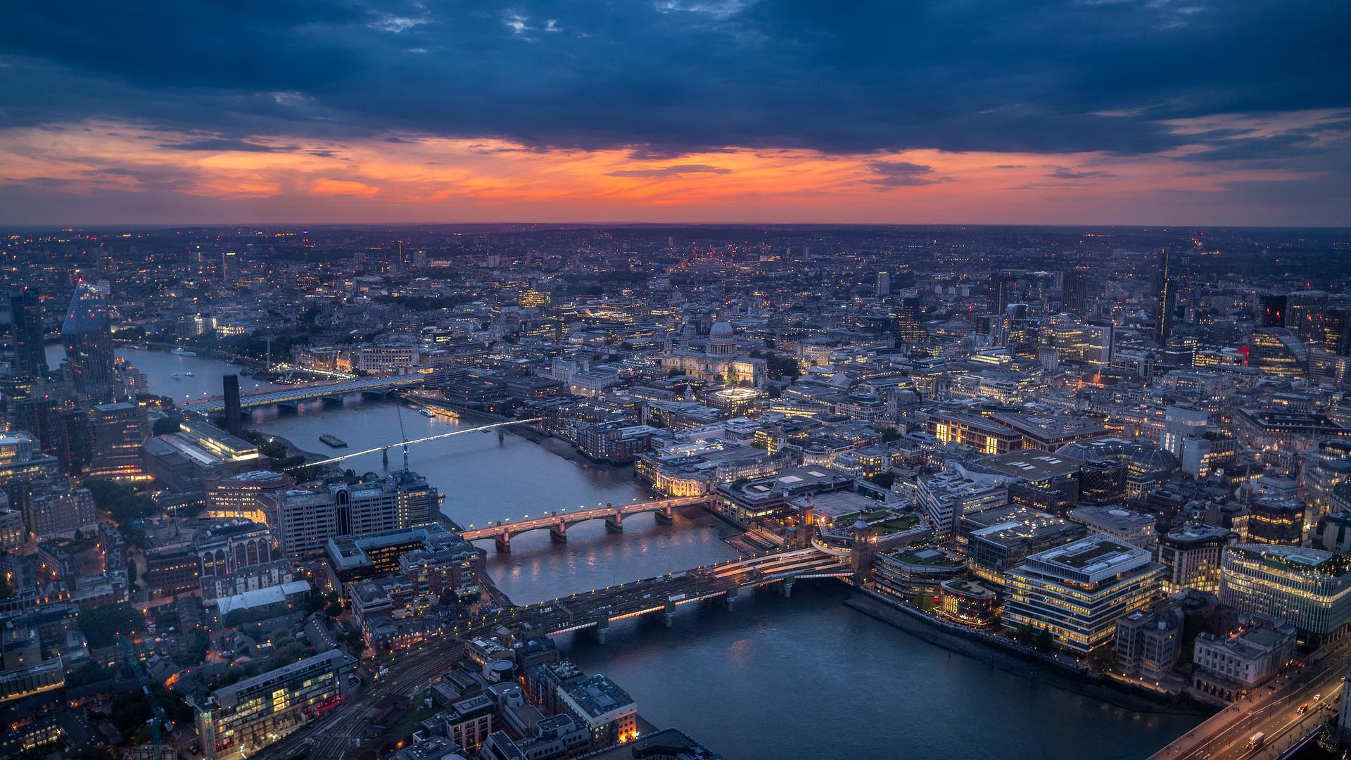 Aller-retour Paris-Londres : vue panoramique