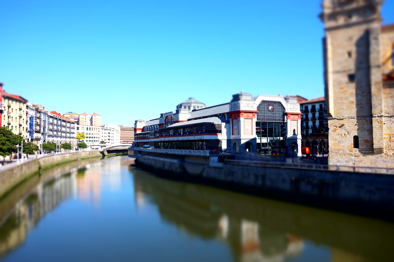 Vuelos de Valencia a Bilbao: La Ria de Bilbao