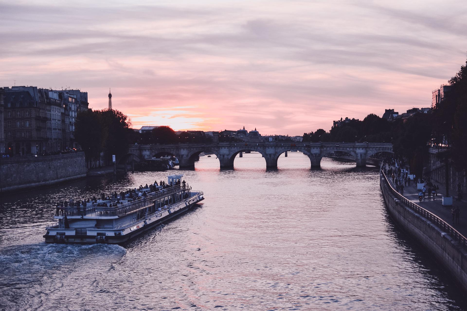 Billet Eurostar Londres-Paris : croisiere sur la Seine le soir