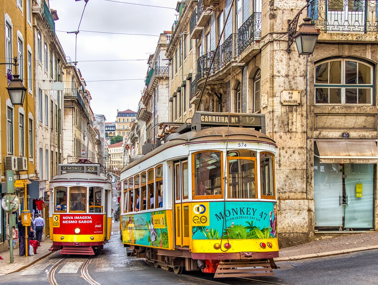 ¿Cuánto cuesta el tren de Oporto a Lisboa