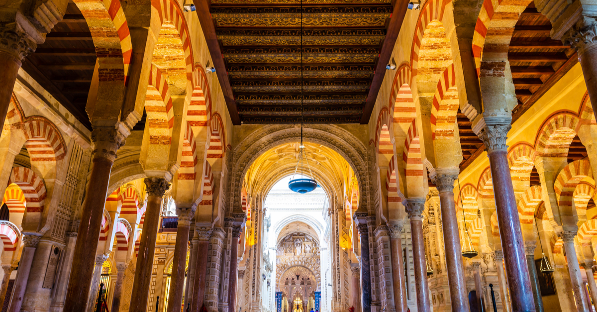 Interior de la Gran Mezquita de Córdoba.