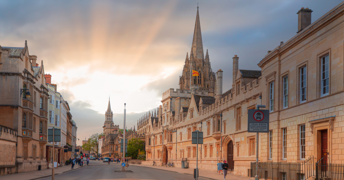 Oxford to London train times and cheap tickets Omio